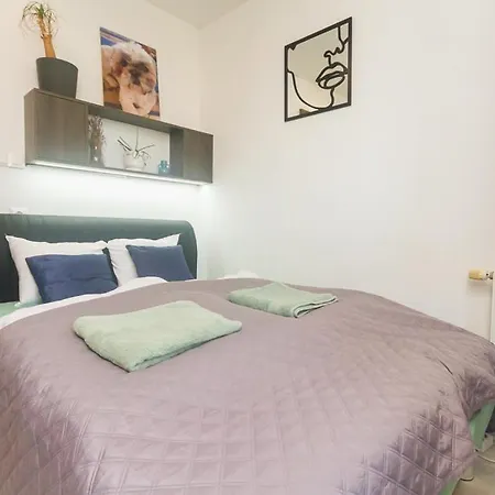 Riverloft With Wellness By Newave Apartment Budapest